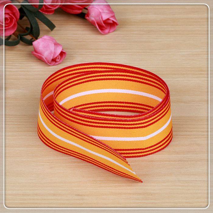 Factory direct sales of 2.5cm yellow-red polyester webbing, medal straps, lifting straps, mobile phone lifting straps, and clothing accessories can be processed Specification image