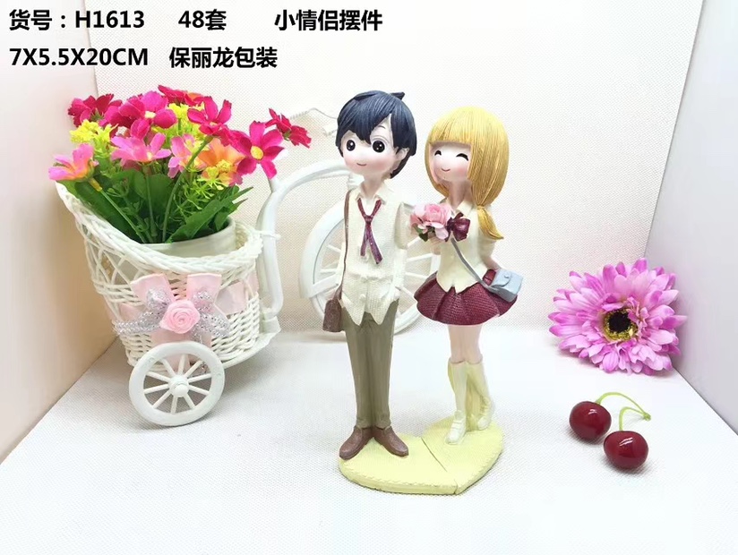 Manufacturers resin craft decoration heart-shaped couple full figure