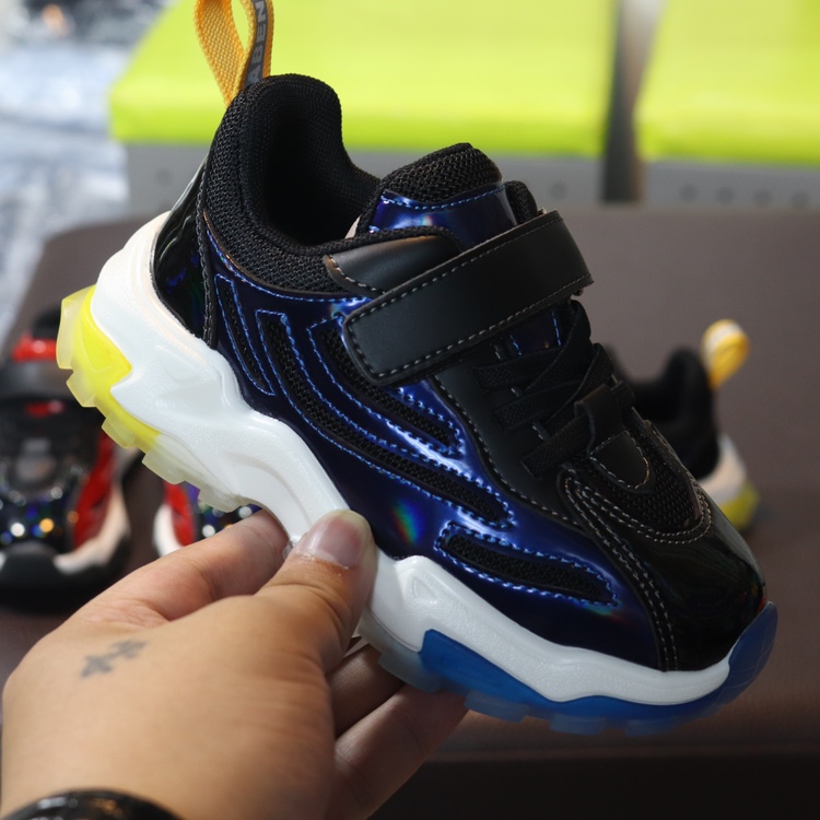 Wear-Resistant Sports Shoes Application Scenario