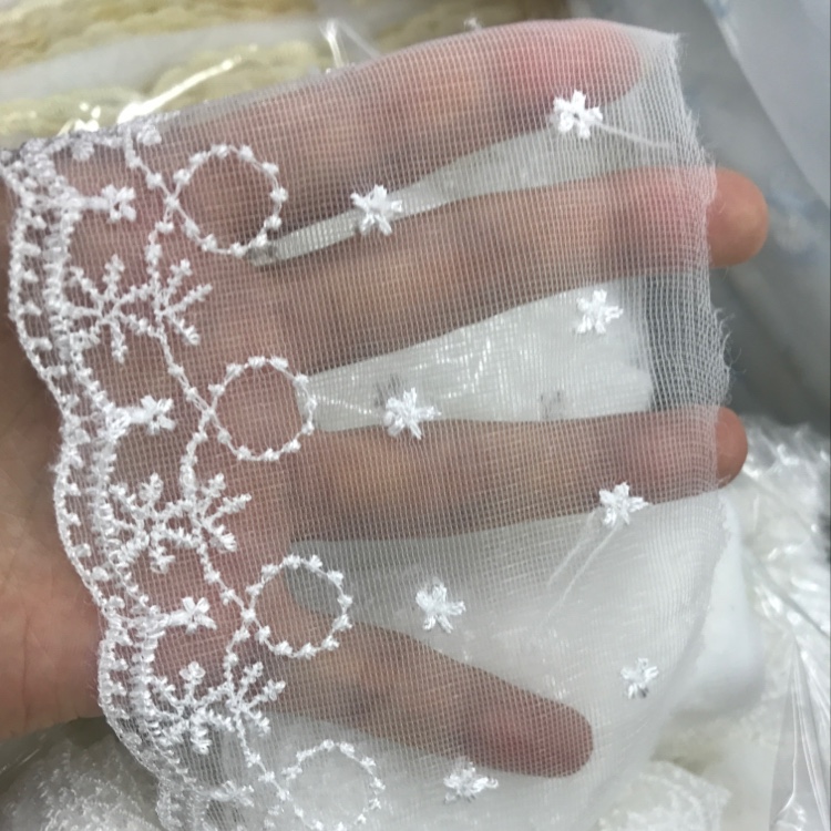 10 cm white mesh fabric embroidered lace in stock
