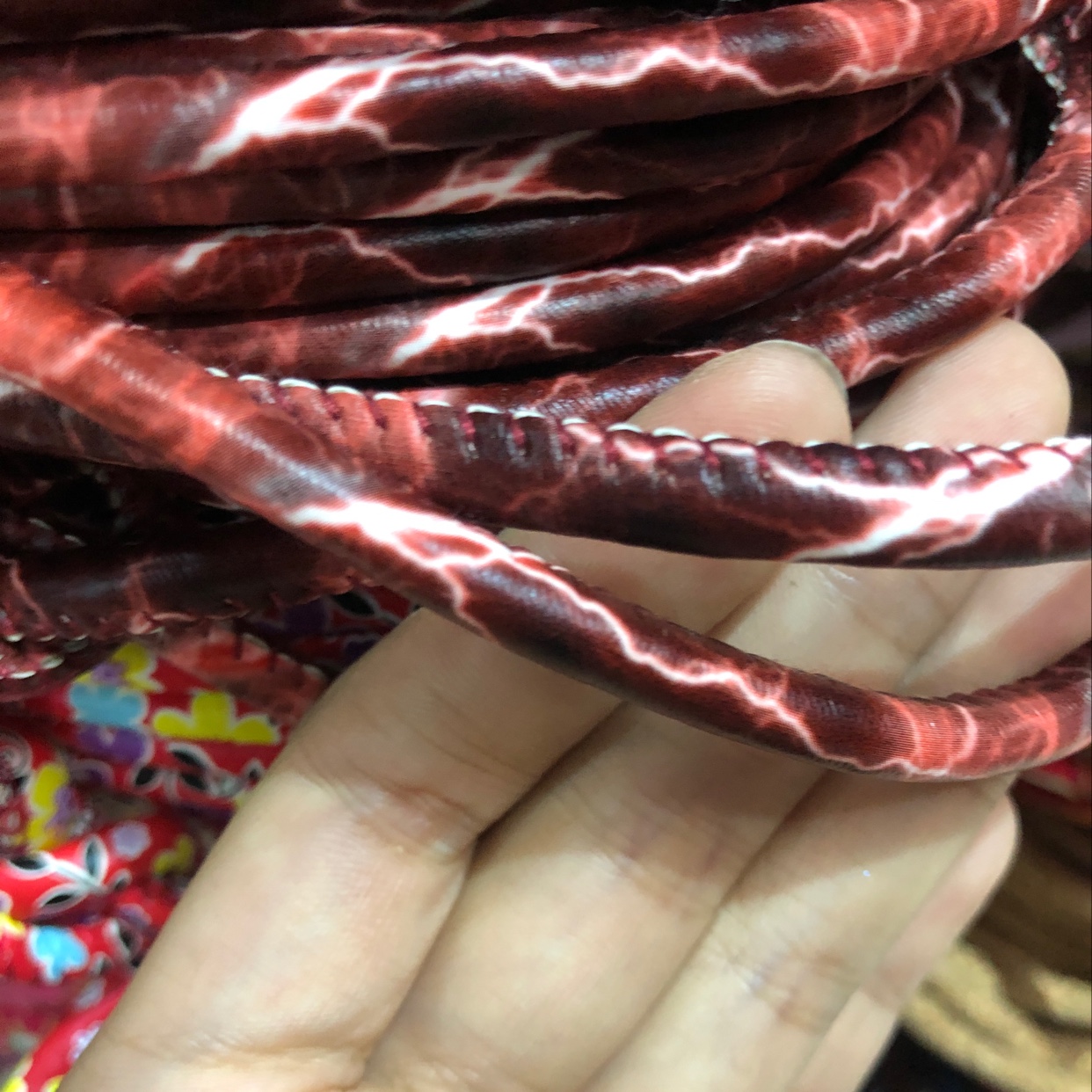 闪电车皮绳
