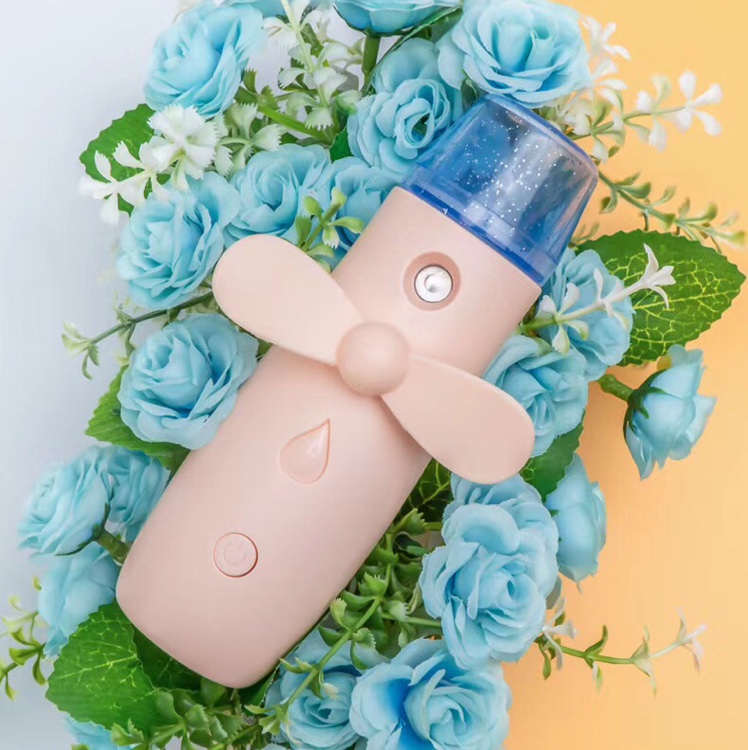 Summer travel wonder - portable spray hydrating fan undefined