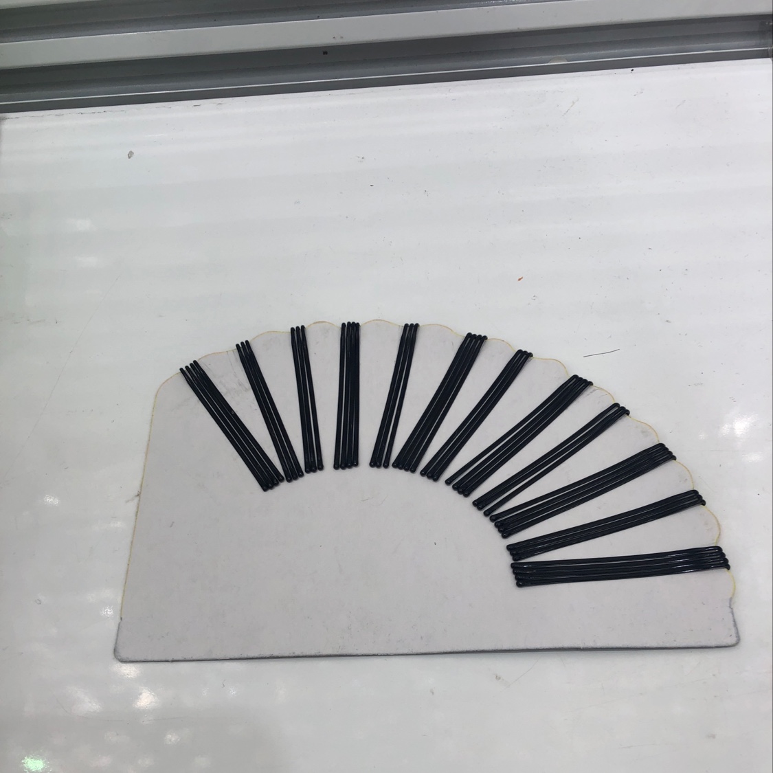 7047P黑色一字夹细节图