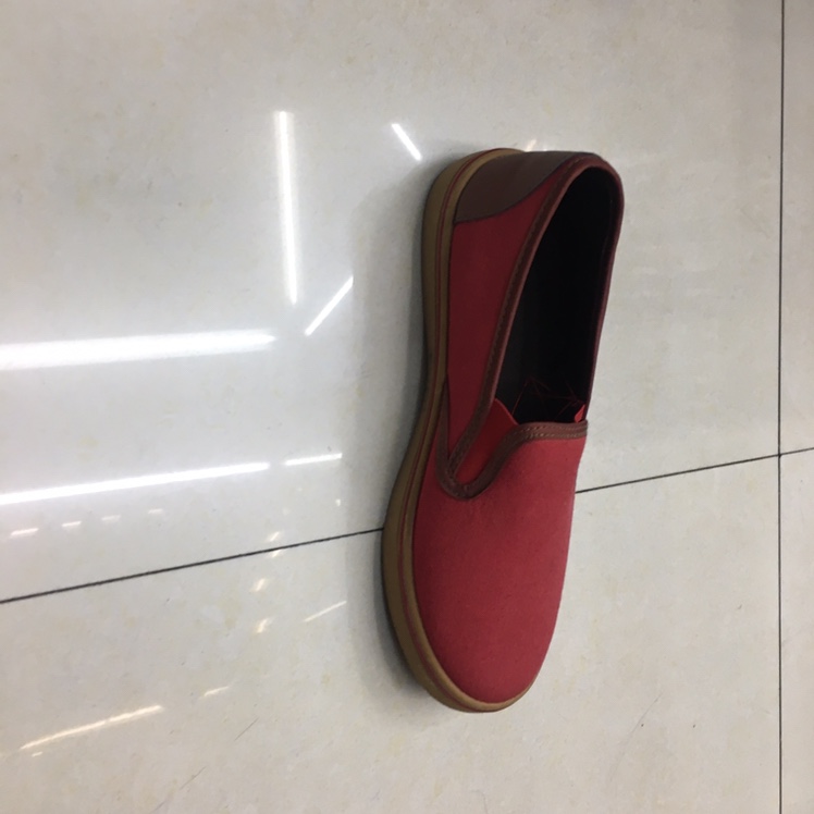 Women's cloth shoes 8 Application Scenario