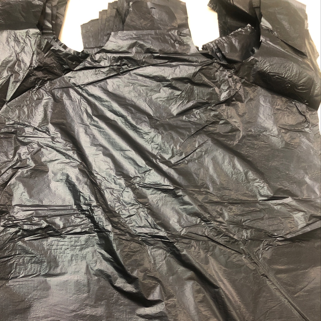 Freight self-care, spot, black shopping bags 60x90 a bag of 100 RMB 25 / bag can be customized sample. thumbnail