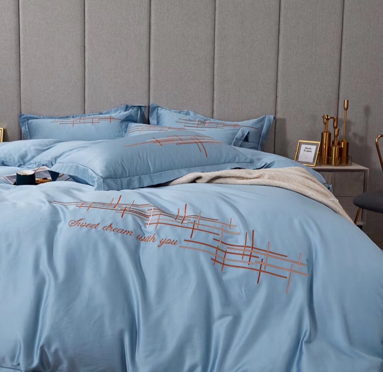 Ye Zhi Yu 80-count long-staple cotton high-end embroidered four-piece set of bedding and home textile duvet cover undefined