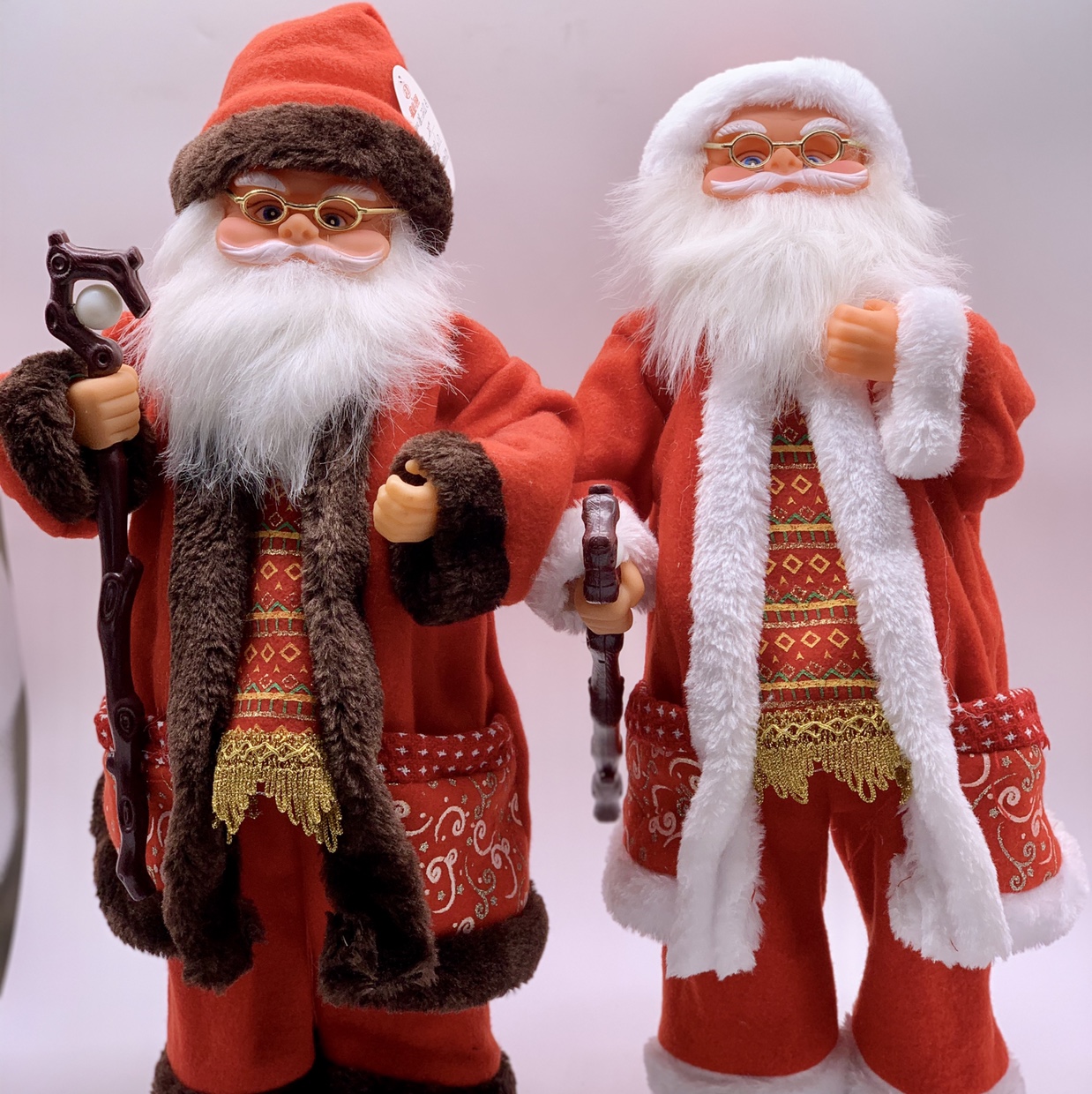 A 50-centimeter-tall Santa Claus holding a cane