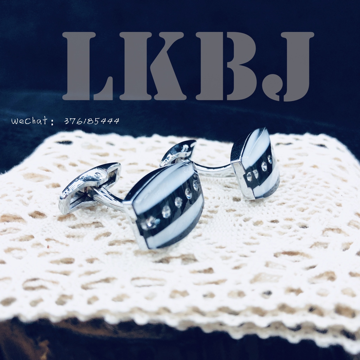 High-end enamel high-oil cufflinks and curved-leg jewelry Application Scenario