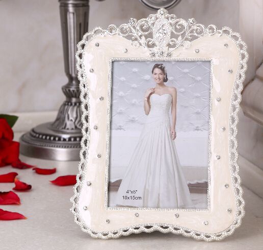 Oval pearl metal photo frame creative photo frame studio wedding dress like frame crafts photo frame thumbnail
