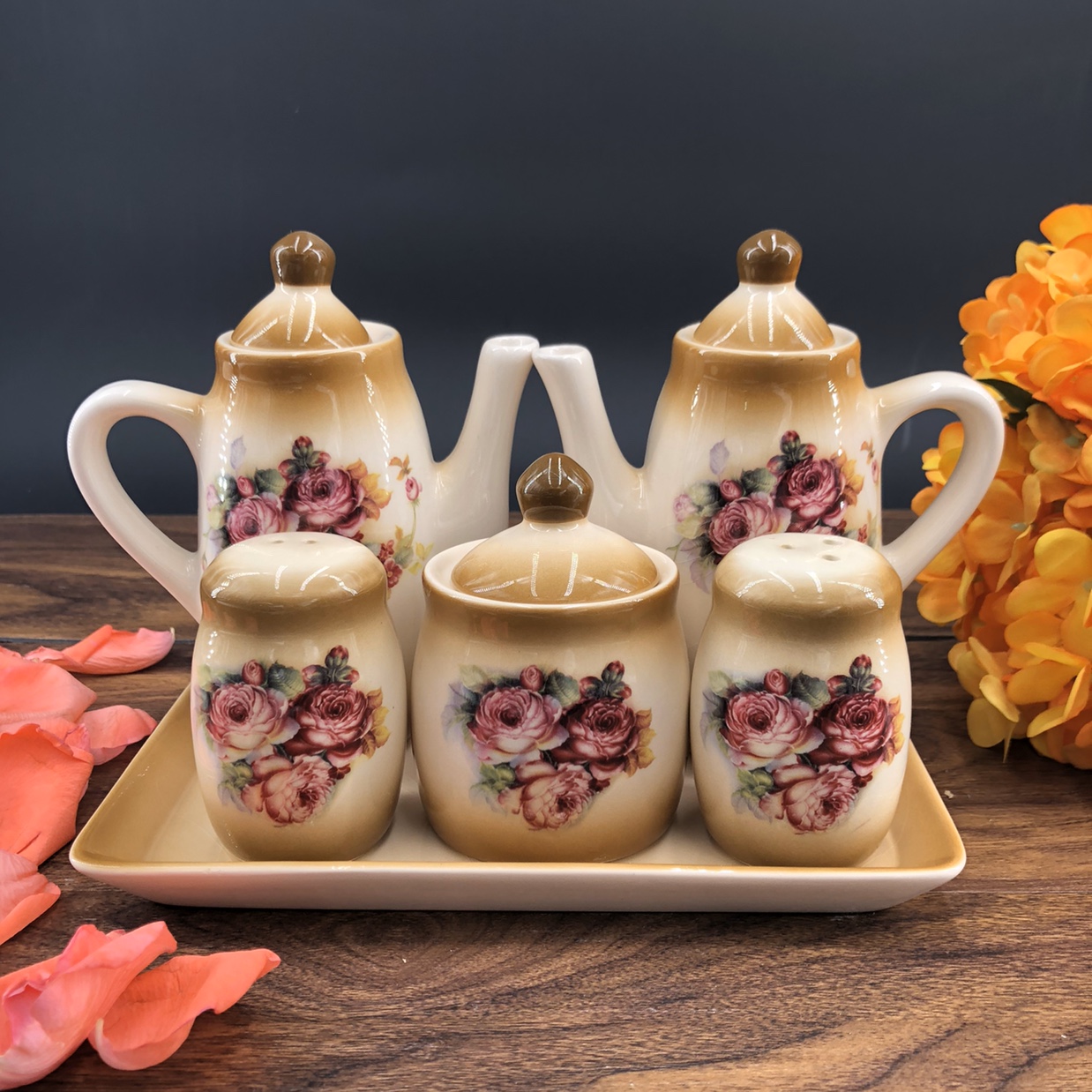Ceramic oil pot pepper pot set, decoration