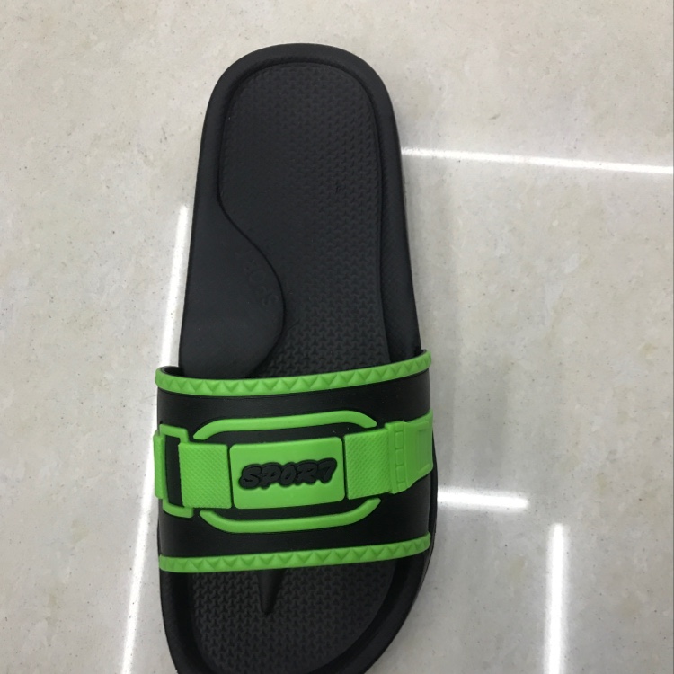 Indoor and outdoor non-slip slippers