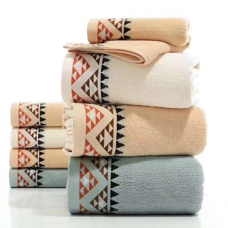 Triangular towel