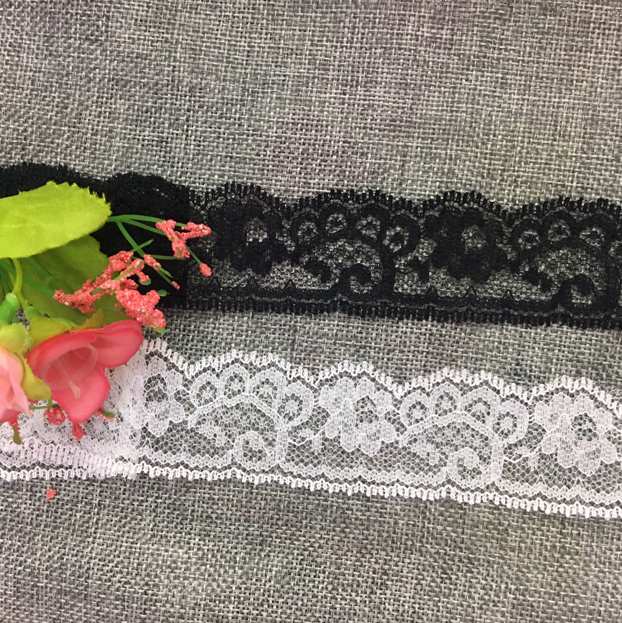Direct sales from the manufacturer of non-elastic lace trim and available in stock details Picture