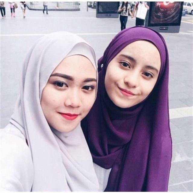 Solid-color Muslim headscarves, silk scarves, headscarves, ethnic-style women's chiffon single-color shawls, Islamic gauze scarves are beautiful