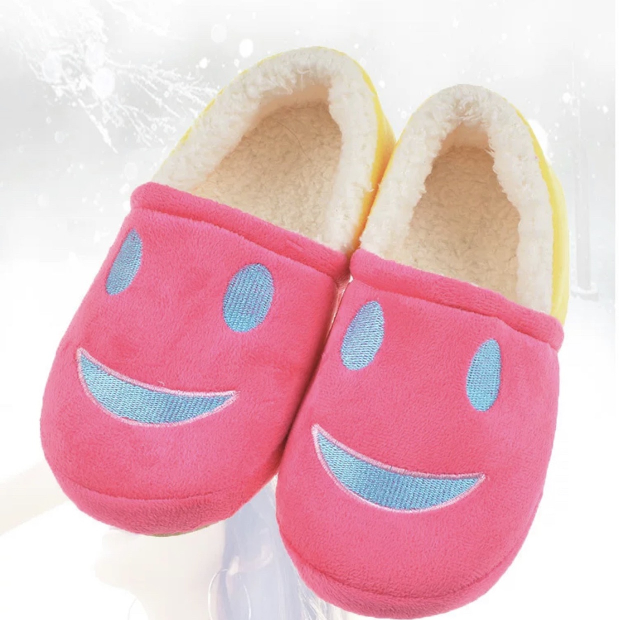 New winter women's cotton slippers with thickened smiley face and padded heels Item Picture