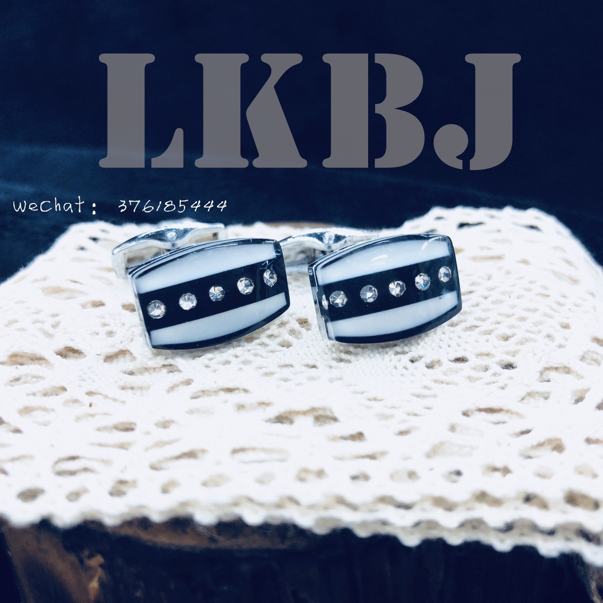High-end enamel high-oil cufflinks and curved-leg jewelry details Picture