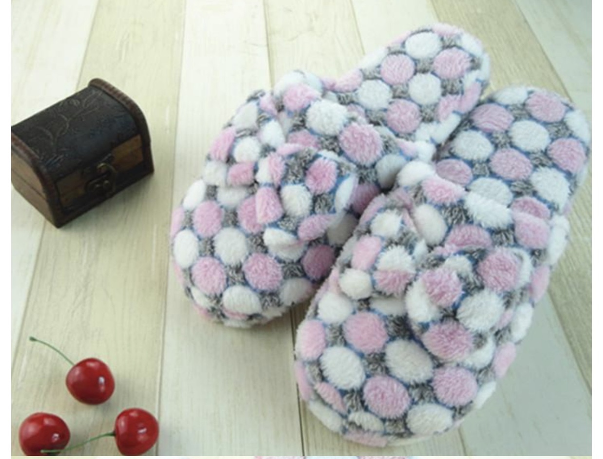 Lady's indoor cotton slippers with plush bow of football flower in autumn and winter non-slip home slipper Application Scenario
