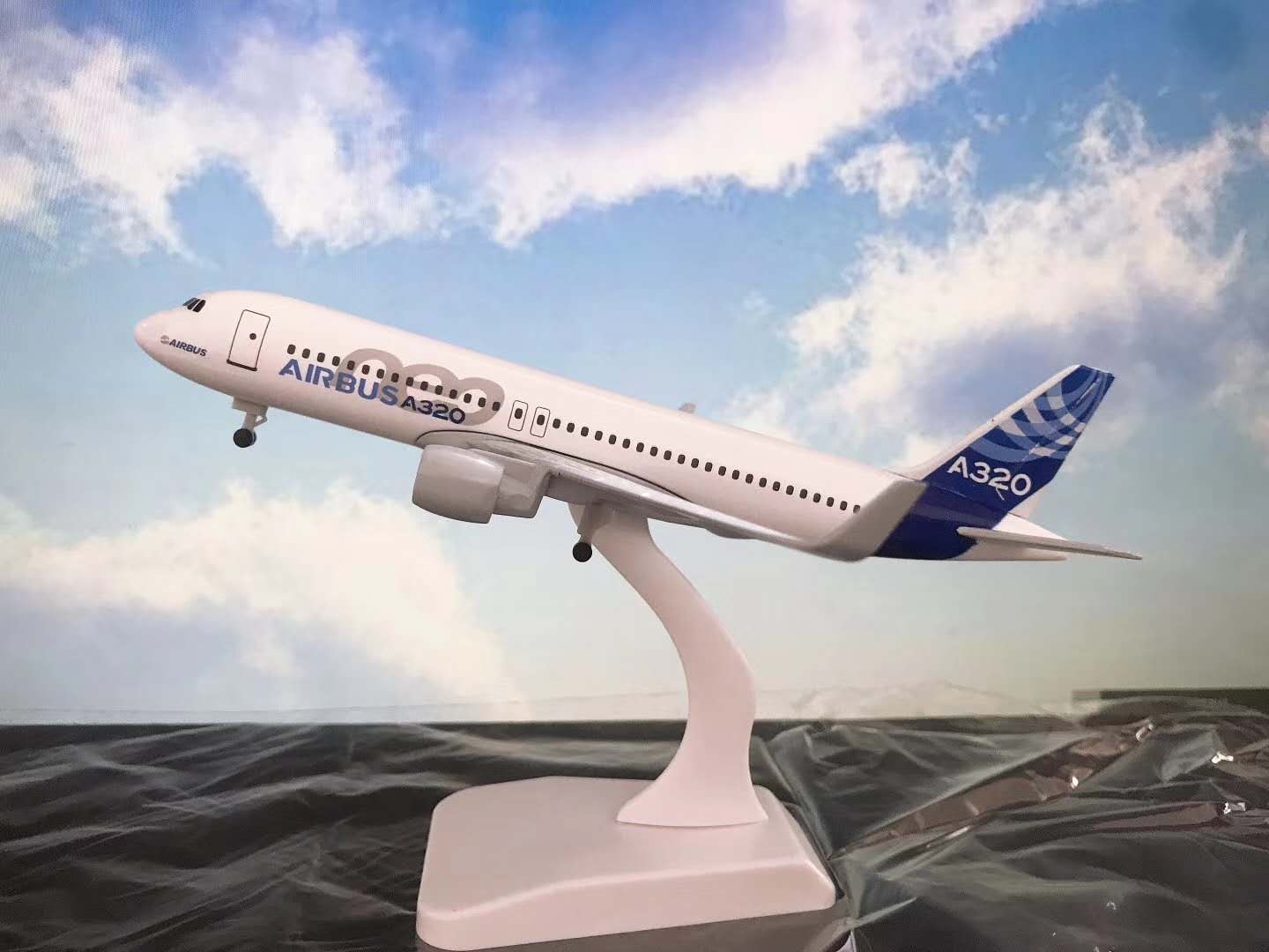 Aircraft model (A320 Boeing prototype 20CM) alloy aircraft model metal aircraft model