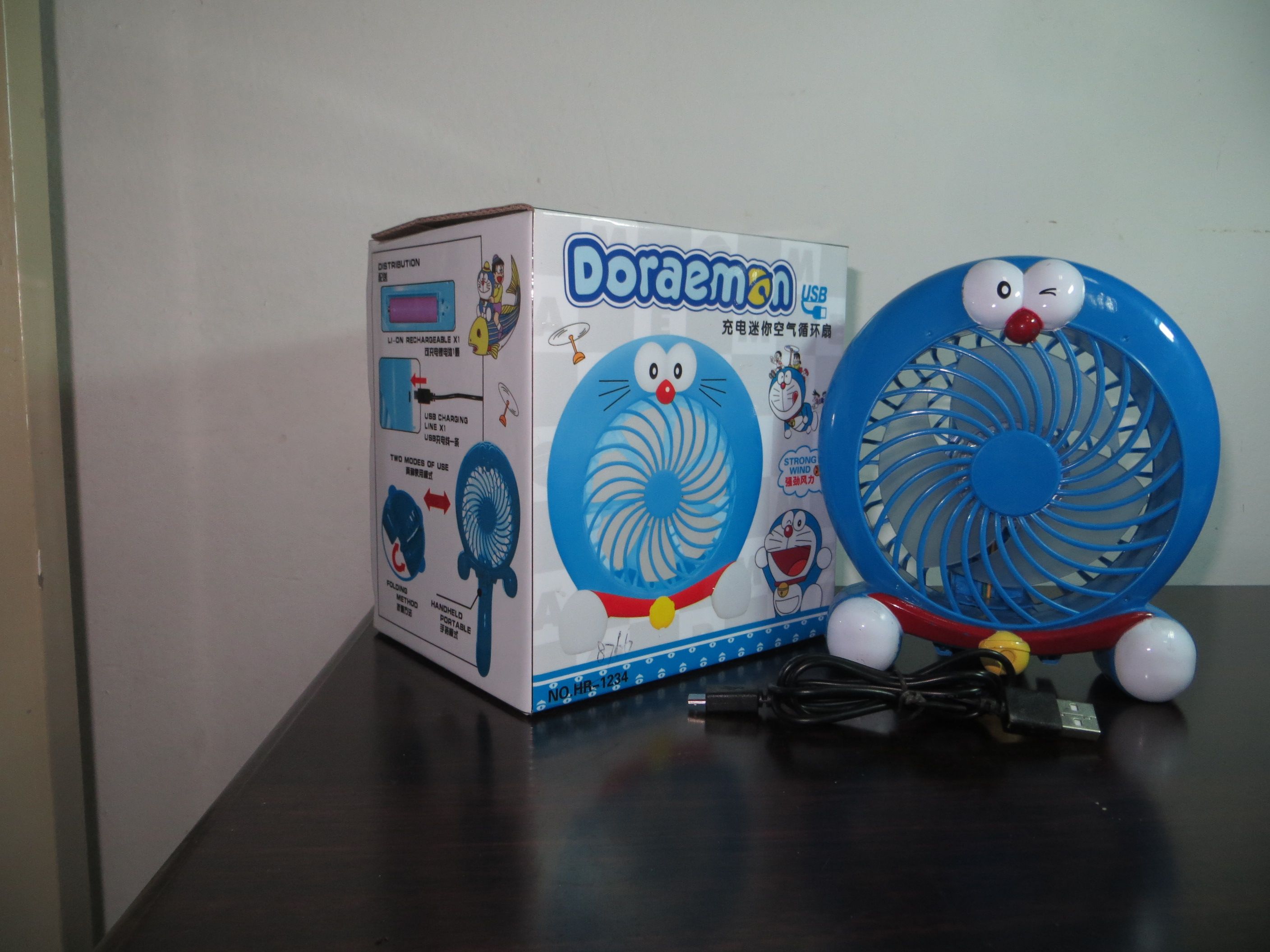 Cartoon mini Doraemon electric fan, folding USB lithium battery charging fan, super quiet bedside fan for dormitory Specification image
