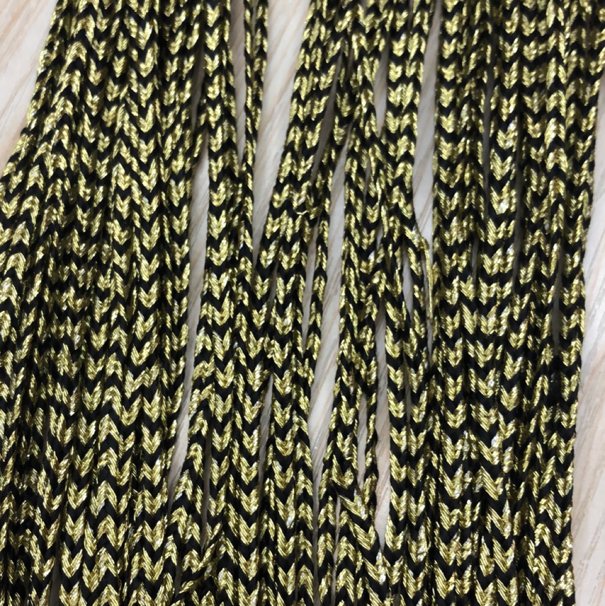 Colored Gold Ribbon details Picture