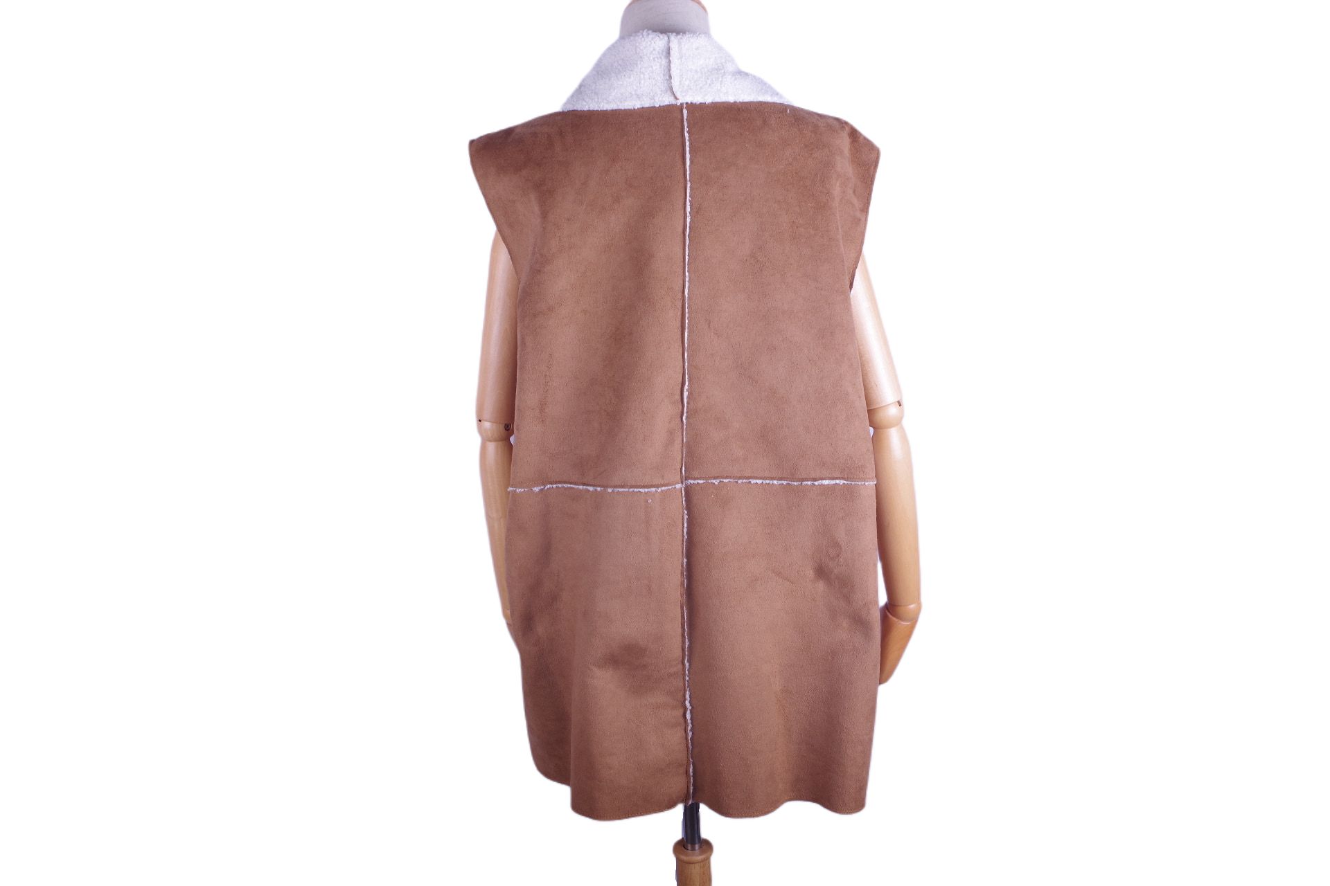 Winter Suede Compound Vest Granular Casual Women's Vest Imitation Fur Vest Application Scenario