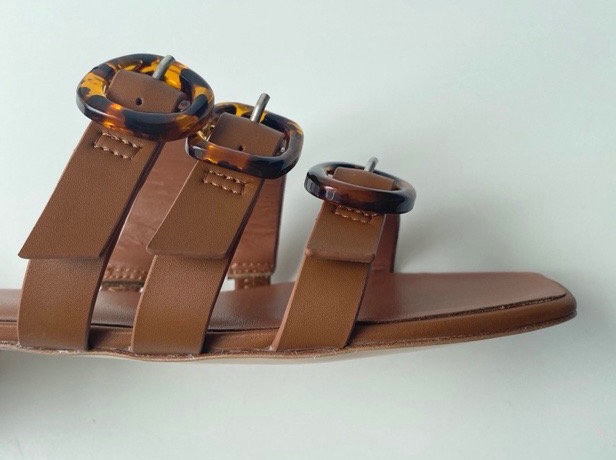 2020新款女士拖鞋
时尚经典款详情图8