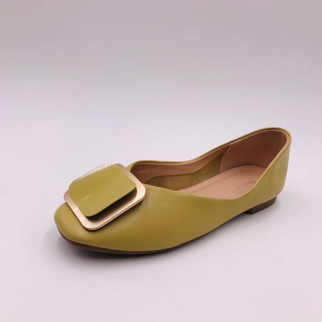 Victory Shoes Women's square buckle flat soft sole versatile and comfortable single shoes Application Scenario