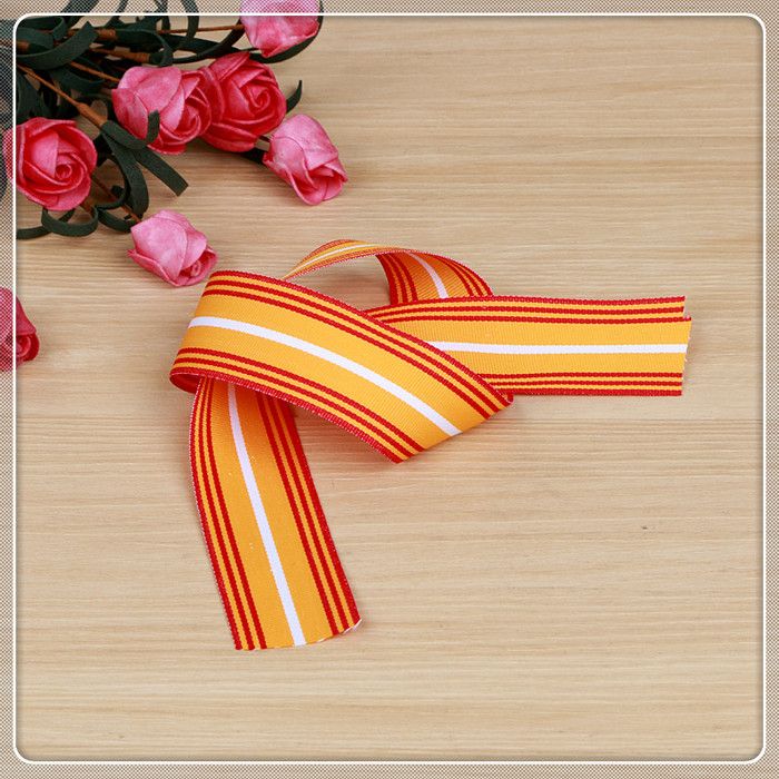 Factory direct sales of 2.5cm yellow-red polyester webbing, medal straps, lifting straps, mobile phone lifting straps, and clothing accessories can be processed details Picture