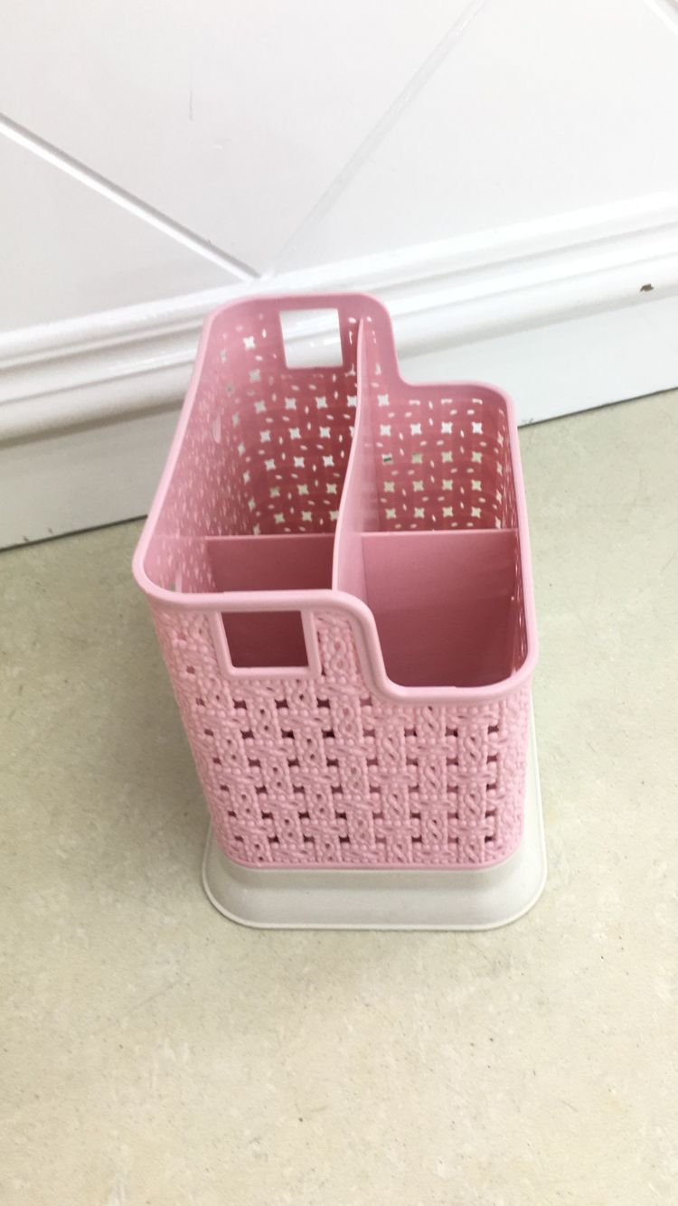 Multi-functional plastic chopsticks basket with four separate compartments for collecting pieces of broken water tableware is rectangular thumbnail