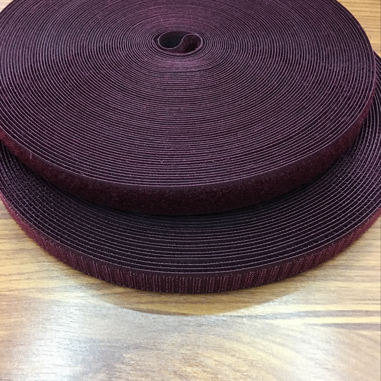 2cm酒红色魔术贴，粘扣带