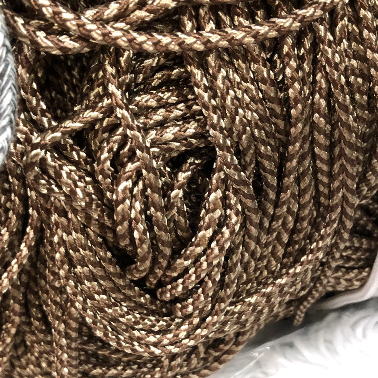 8 Strands Of Coffee Ten Beige