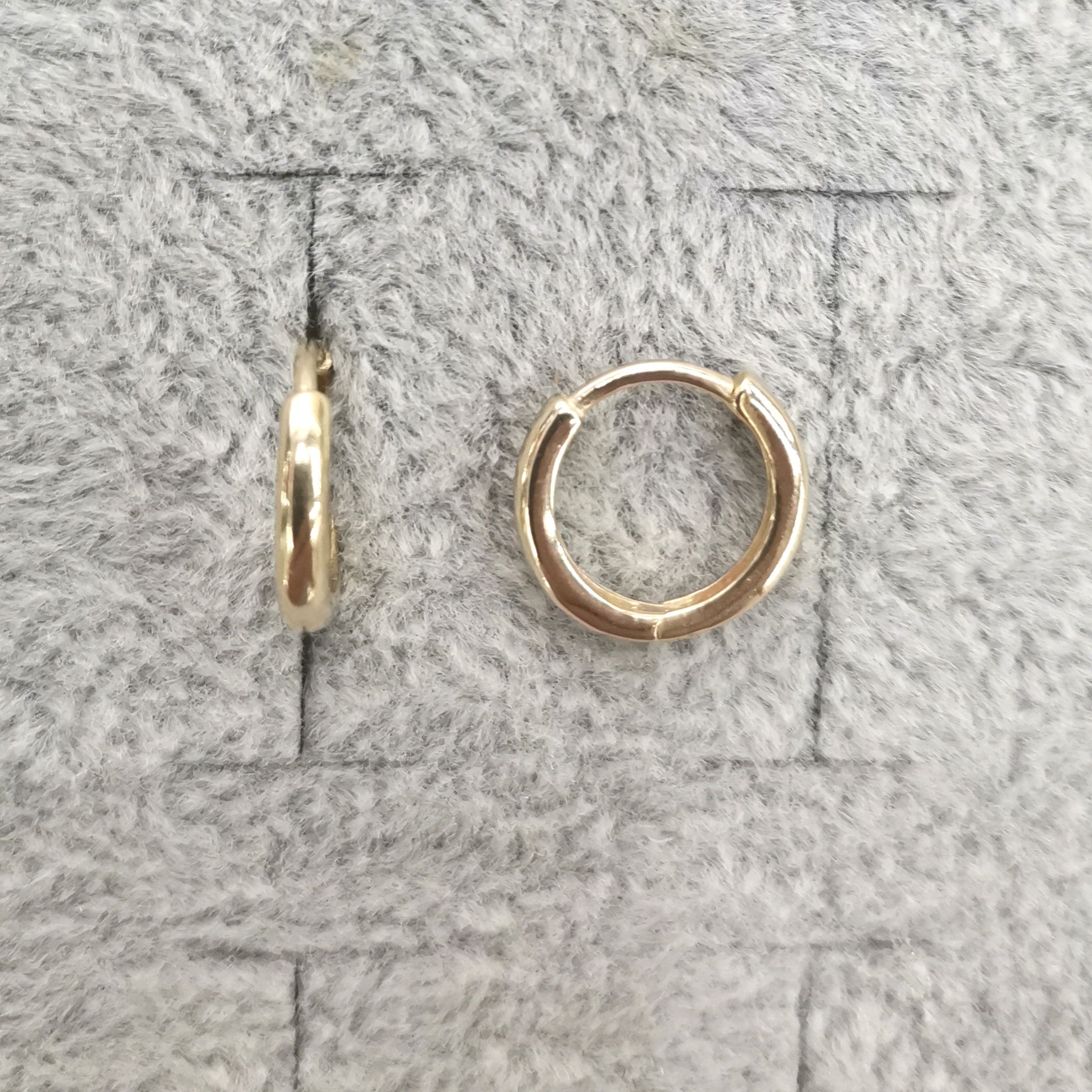 12mm light body earring thumbnail