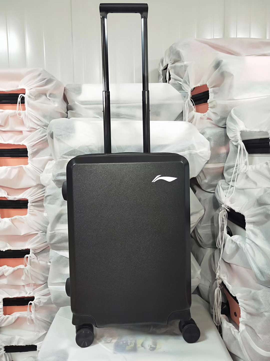 个性定制logo拉杆箱20寸24寸行李箱产品图