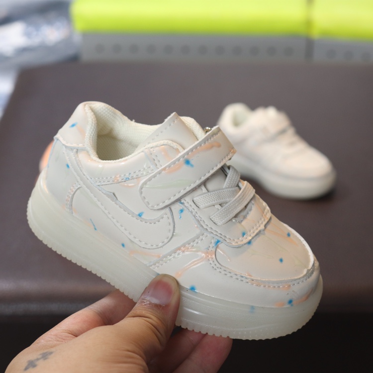 Glow-In-The-Dark Sneakers Specification drawing