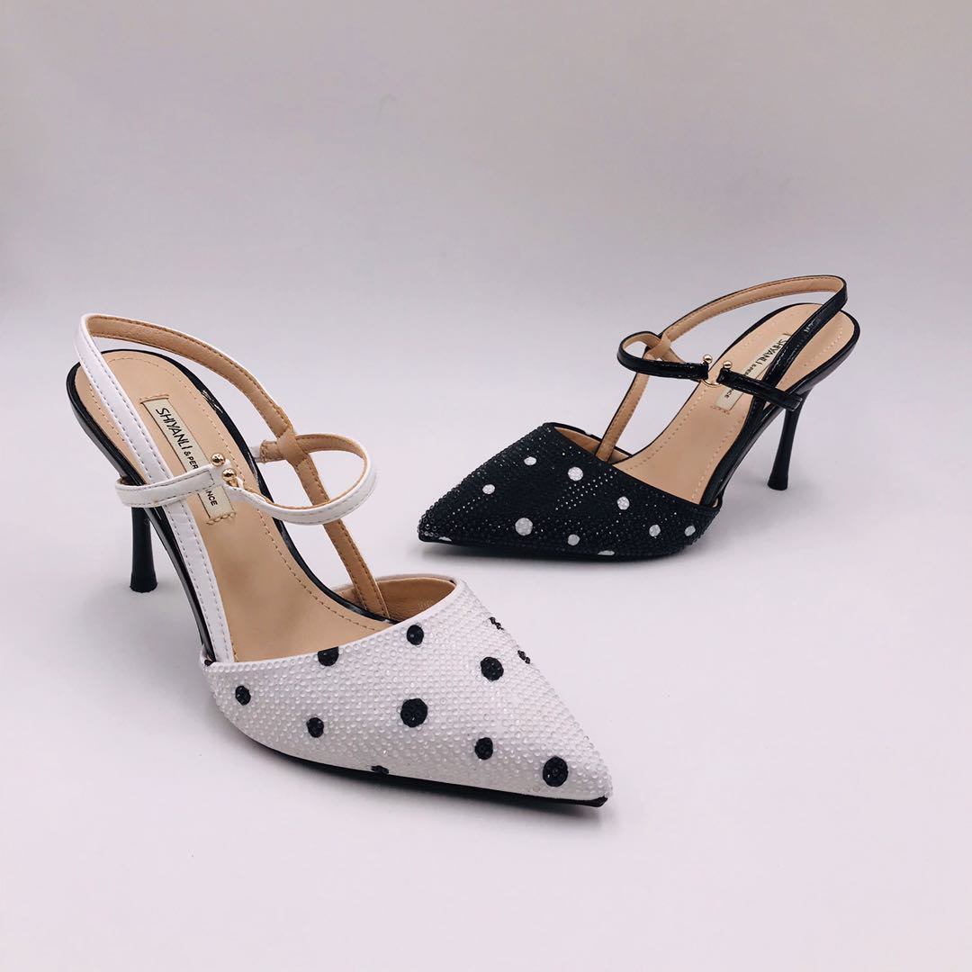 Victory Shoes Women's Sandine polka dot high-heeled sandals Application Scenario