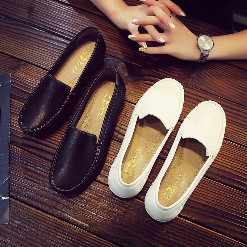 鞋底鞋面全黑白单鞋女工作鞋软底防滑护士鞋简约百搭四季鞋