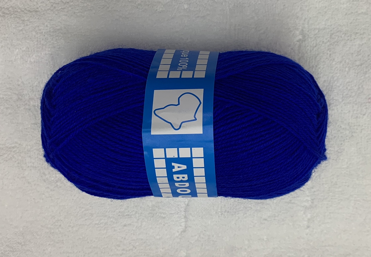 Three-strand blended wool yarn