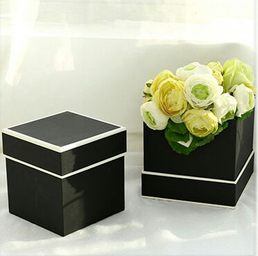 Zulama square gift box