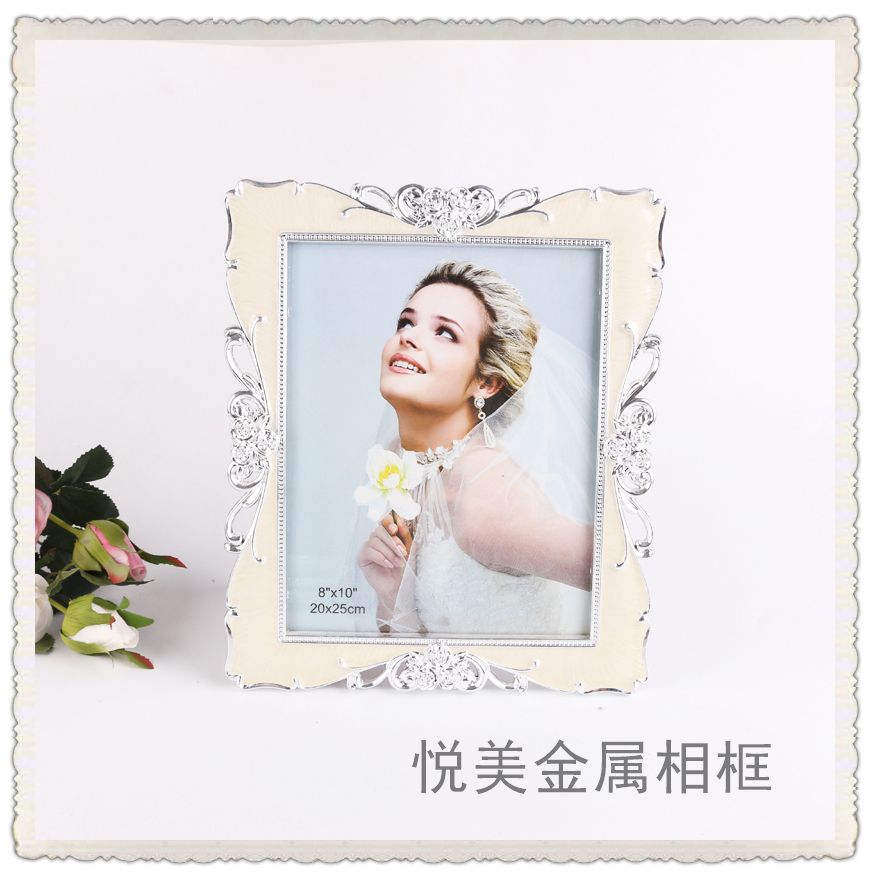 Wholesale of European-style ABS photo frames, 6-inch pearl display tables, wedding gifts, studio display tables, and creative crystal ornaments detail image 2