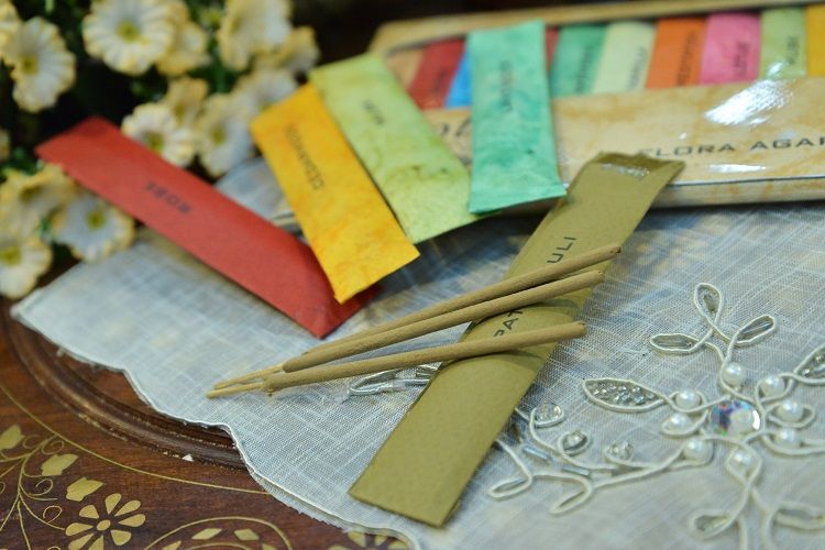 LOTUS Premium Incense: 12 in one detail image 3