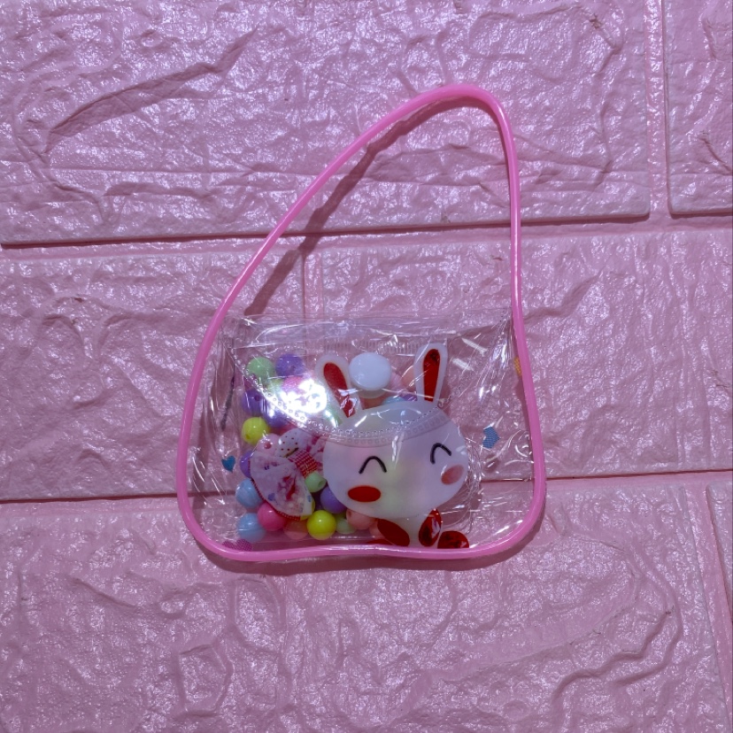 Children's DIY handcrafted beading can be worn into necklaces, bracelets, rabbit handbags and warm ones details Picture