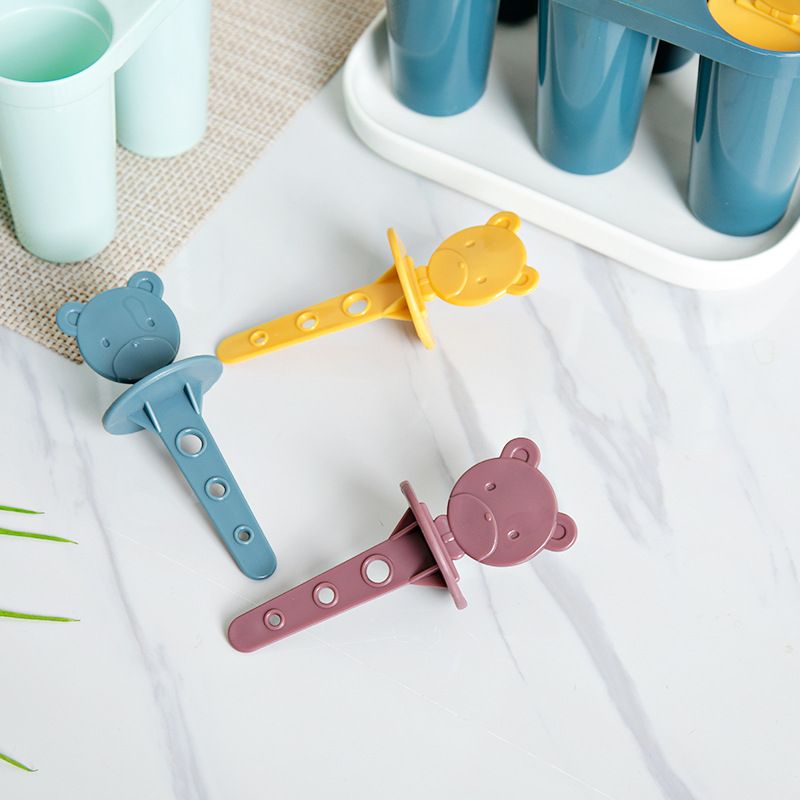 室外椅子/玩具/纸篓产品图