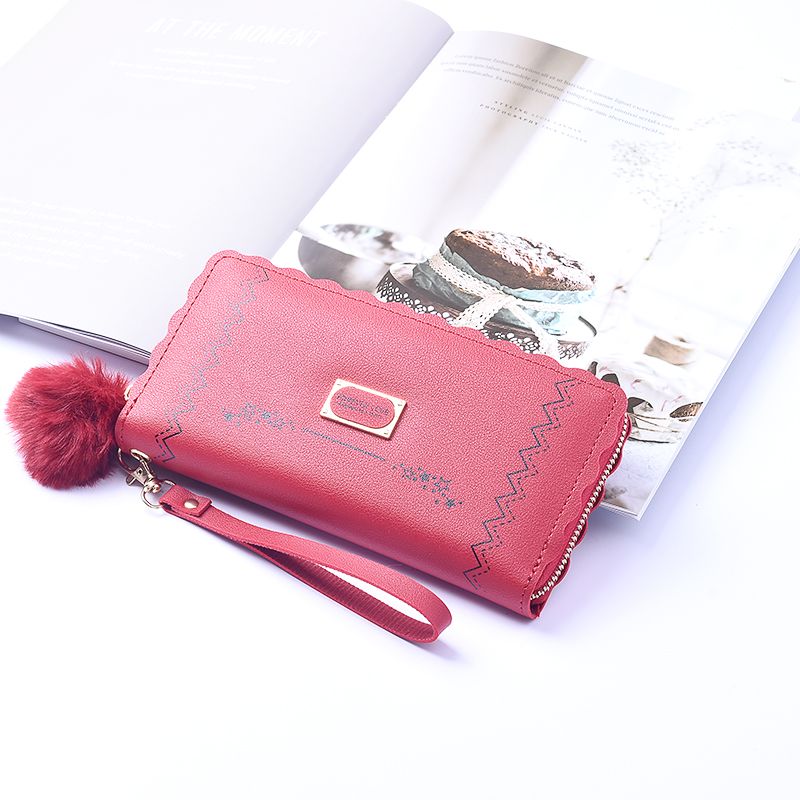 The new single-pull bag, mobile phone bag and coin purse have multiple compartments Application Scenario