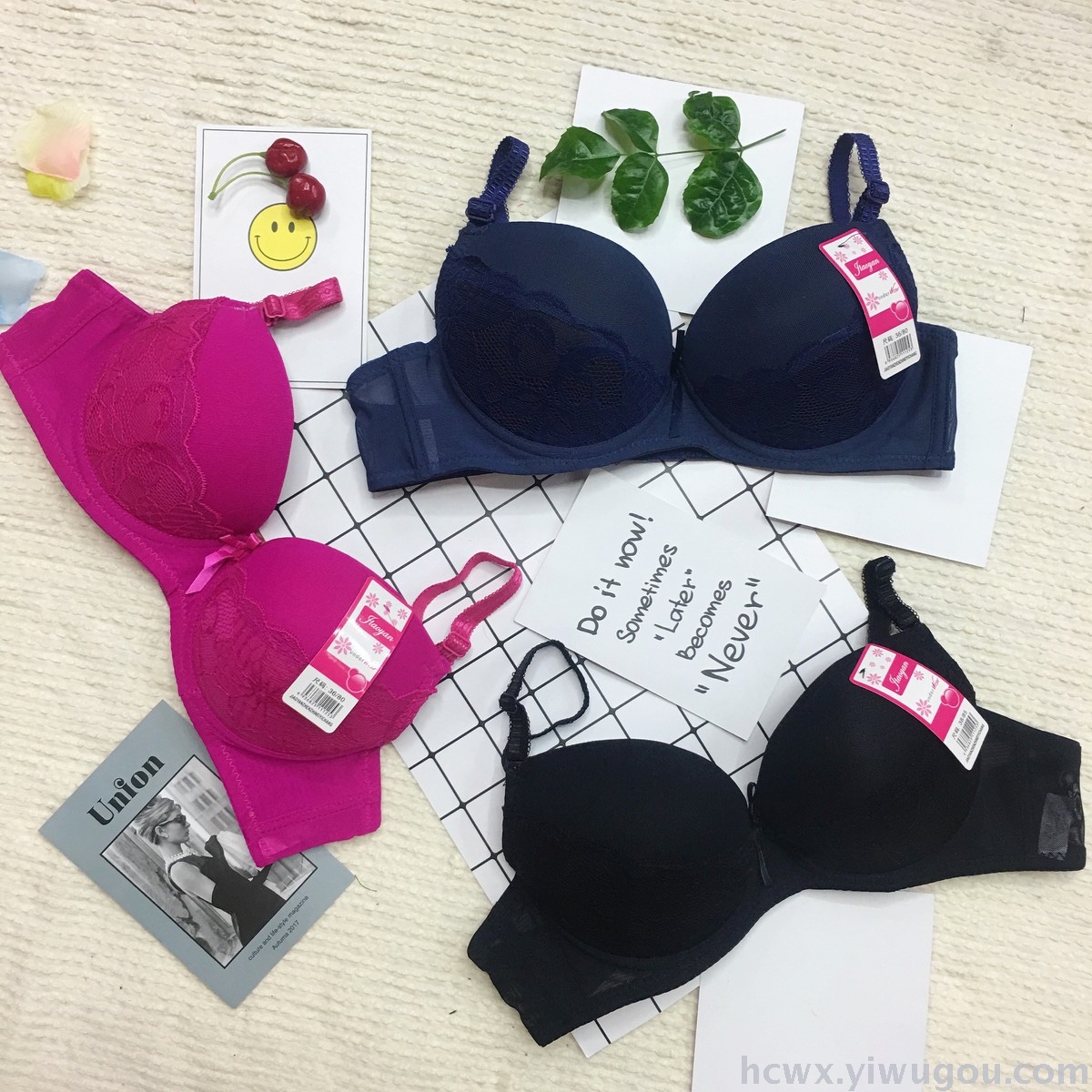 Manufacturers direct thick sponge bra underwear with simple underwire atmosphere monochrome thumbnail