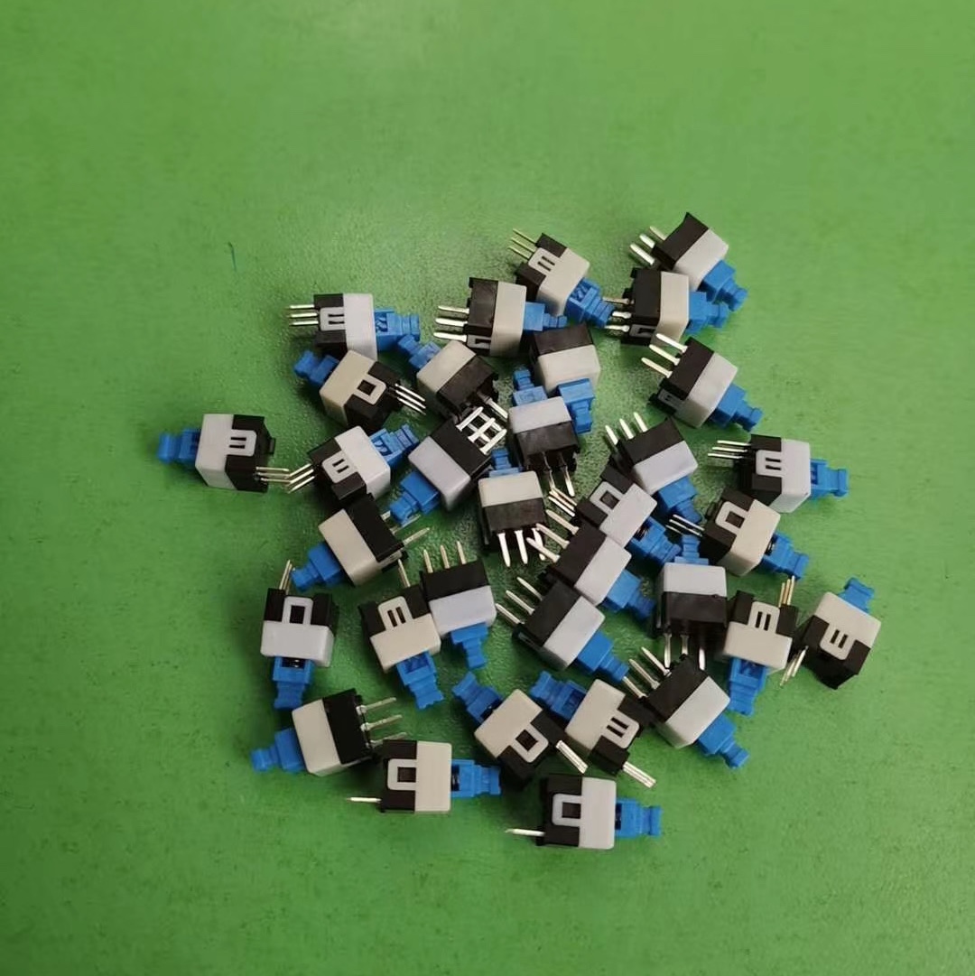 7X7 self-locking switch thumbnail