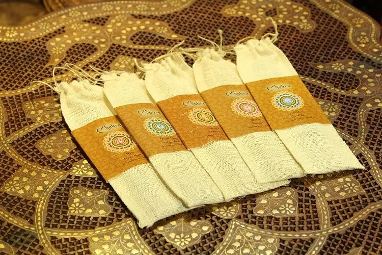 Indian imported Touch india bursel-packed incense, indoor long-lasting freshness, in stock available, batch available, mixed batch available detail image 3