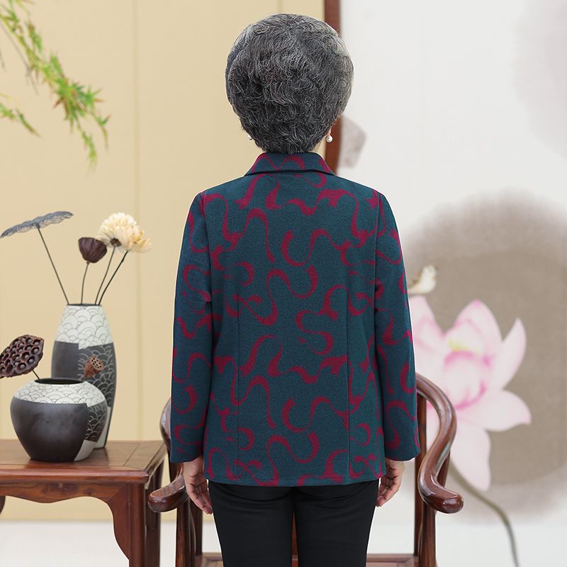 Mom's coat, middle-aged and elderly women's clothing, grandma's spring and summer thin style, long-sleeved shirt for the elderly, and wife's loose top details Picture