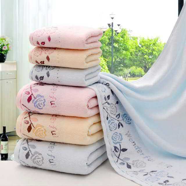 Rose towel (The same style of matching bath towel is also available