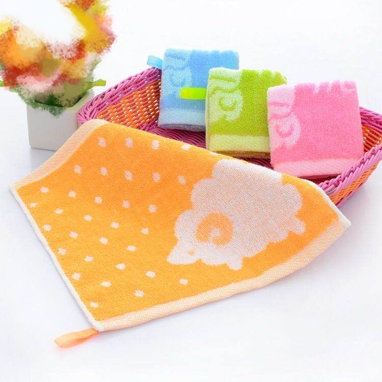 幼儿园开学方巾有挂钩产品图