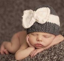 宝宝满月百天拍照布置衣服儿童圣诞服装摄影可爱蝴蝶结毛线帽子